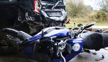 V prometni nesreči v Lokovici umrl 42-letni motorist