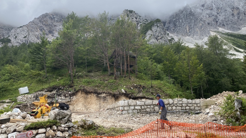 Gradbeno dovoljenje za nov dom na Okrešlju