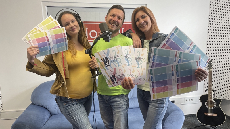 Novi tednik in Radio Celje  podarjata šolske urnike za celo šolo!