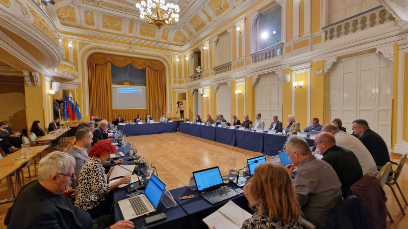 Rebalans proračuna prinaša dodatna sredstva za naložbe 