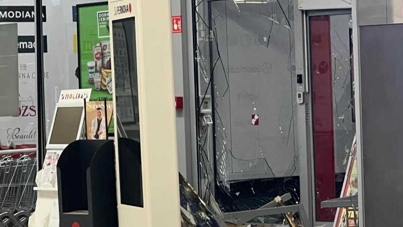 Razstrelili bankomat na Hudinji